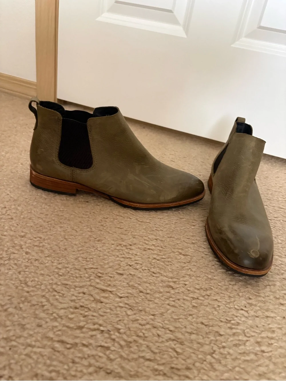 Kork-Ease olive leather