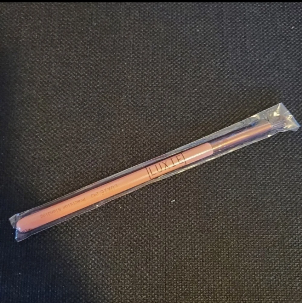 Luxie new pink