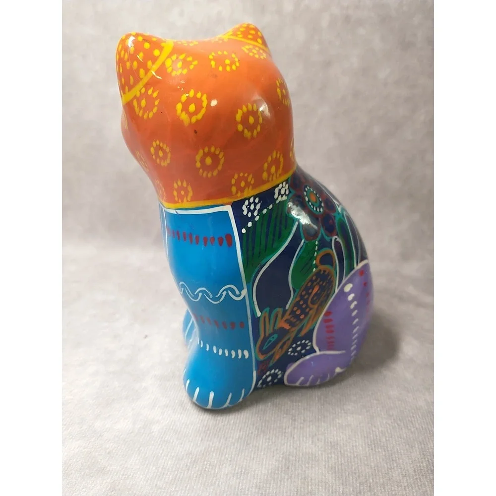 The Unbranded Brand talavera cat