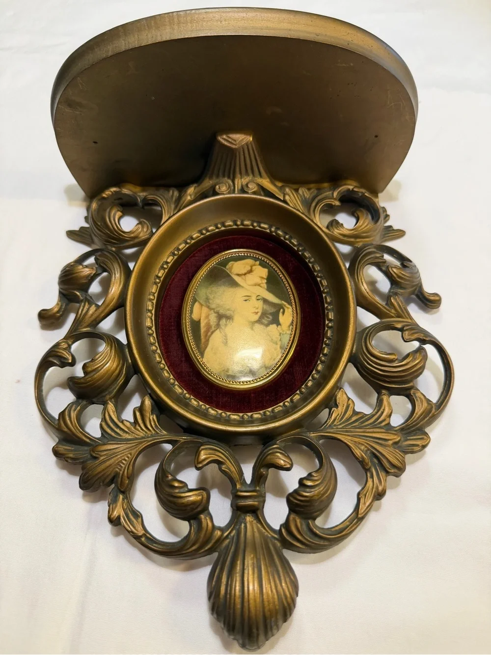 N/A portraits portrait scrollwork