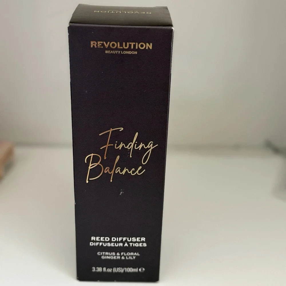 N/A revolution beauty