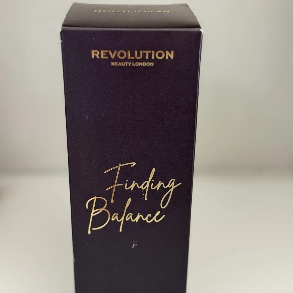 N/A revolution beauty