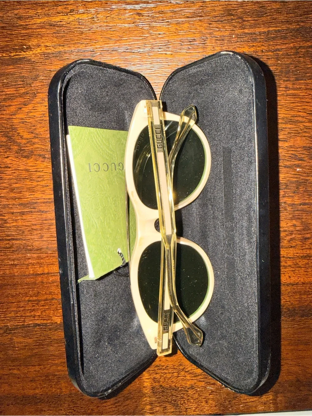 Gucci stylish sunglasses