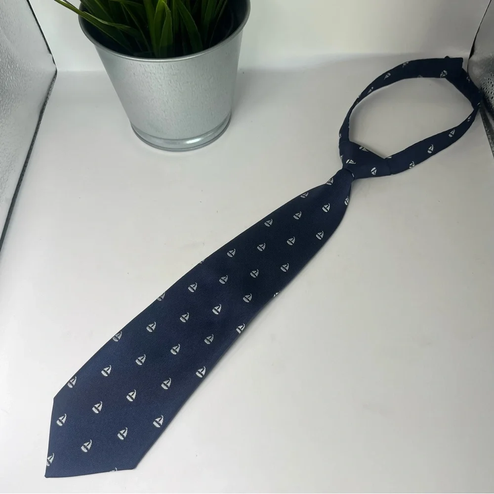 Gymboree child’s neck