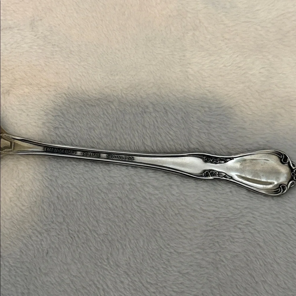Oneidacraft Deluxe vintage oneida