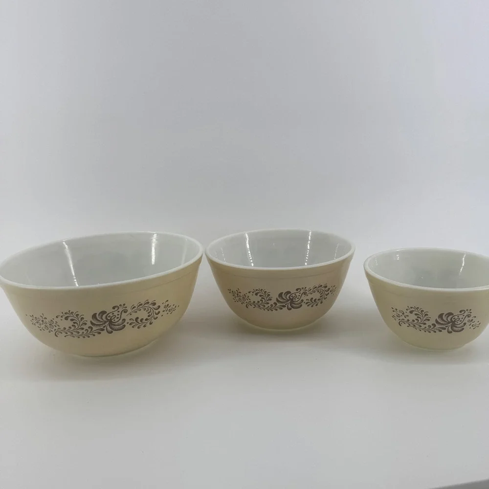 Pyrex vintage homestead