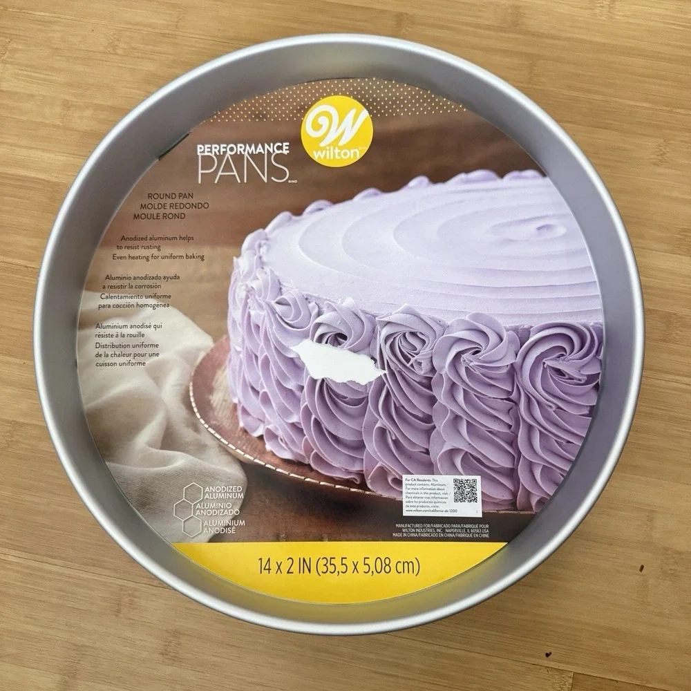 NEW‎ Wilton Performance Cake Pan-Round 14