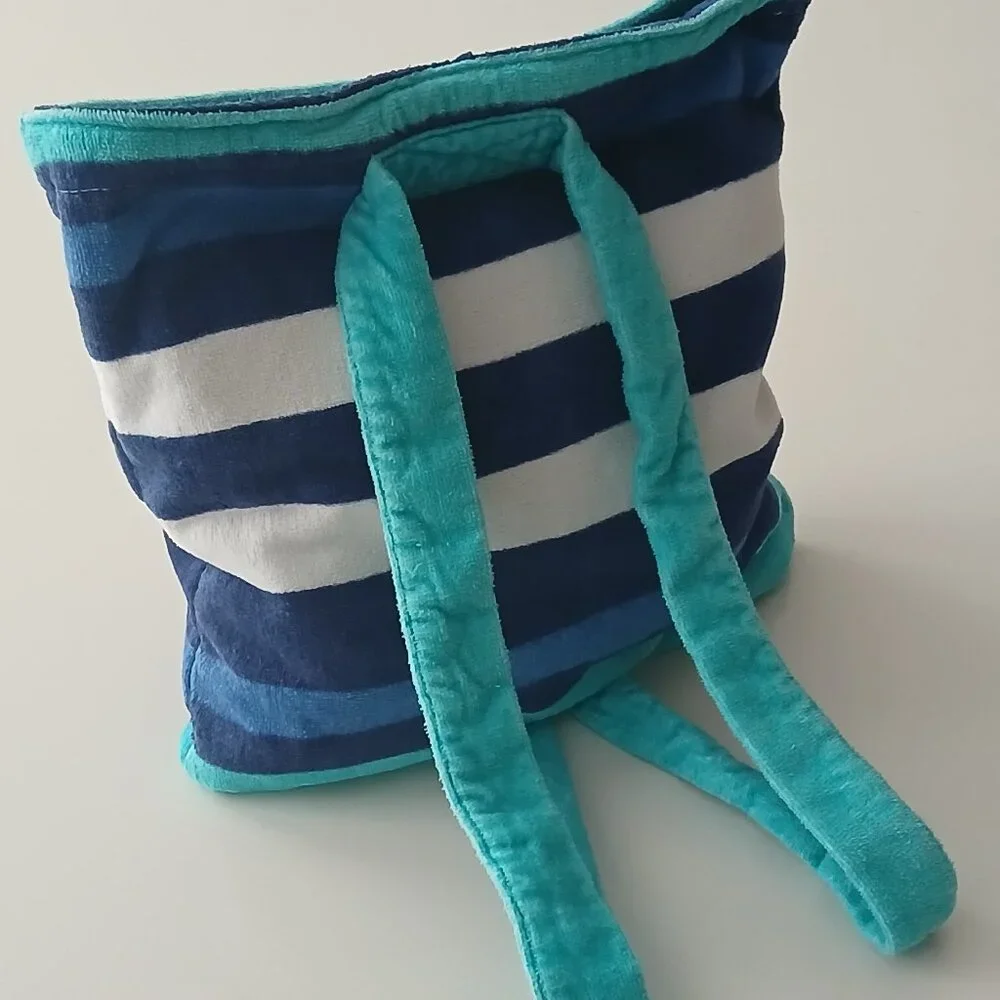 N/A beach towel