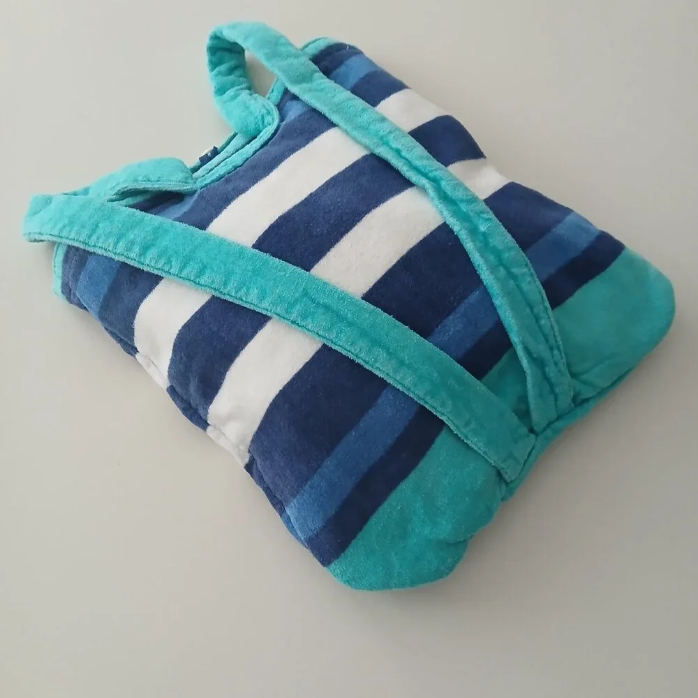 N/A beach towel
