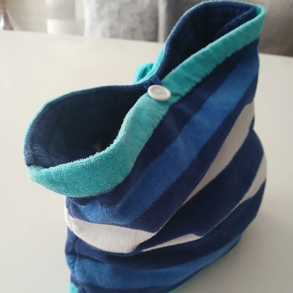 N/A beach towel