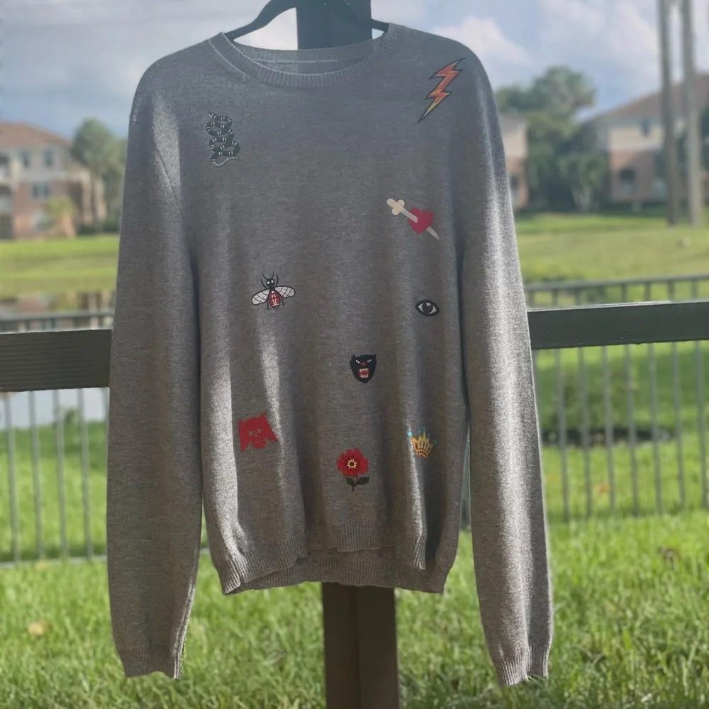 Gray Crewneck Sweater with Embroidered Patch Accents