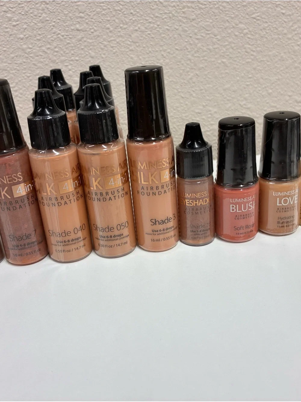 Luminess full makeup action