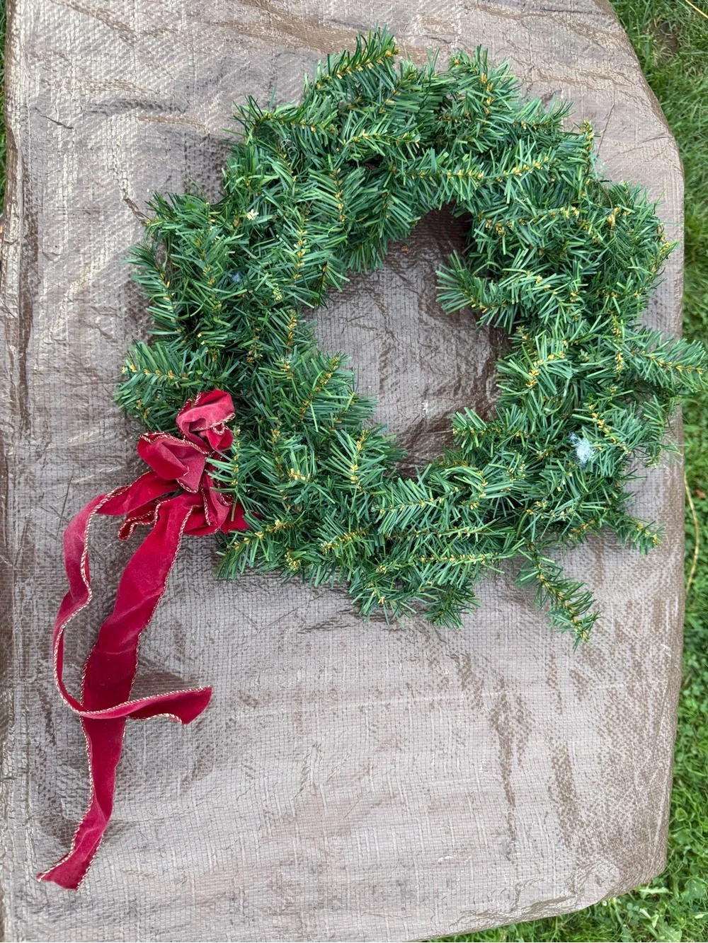 N/A festive green