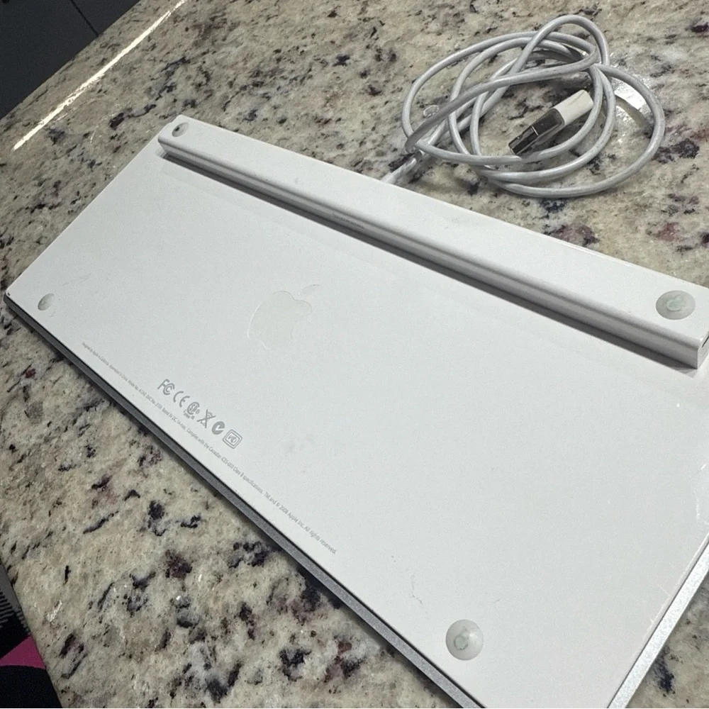 Apple sleek keyboard