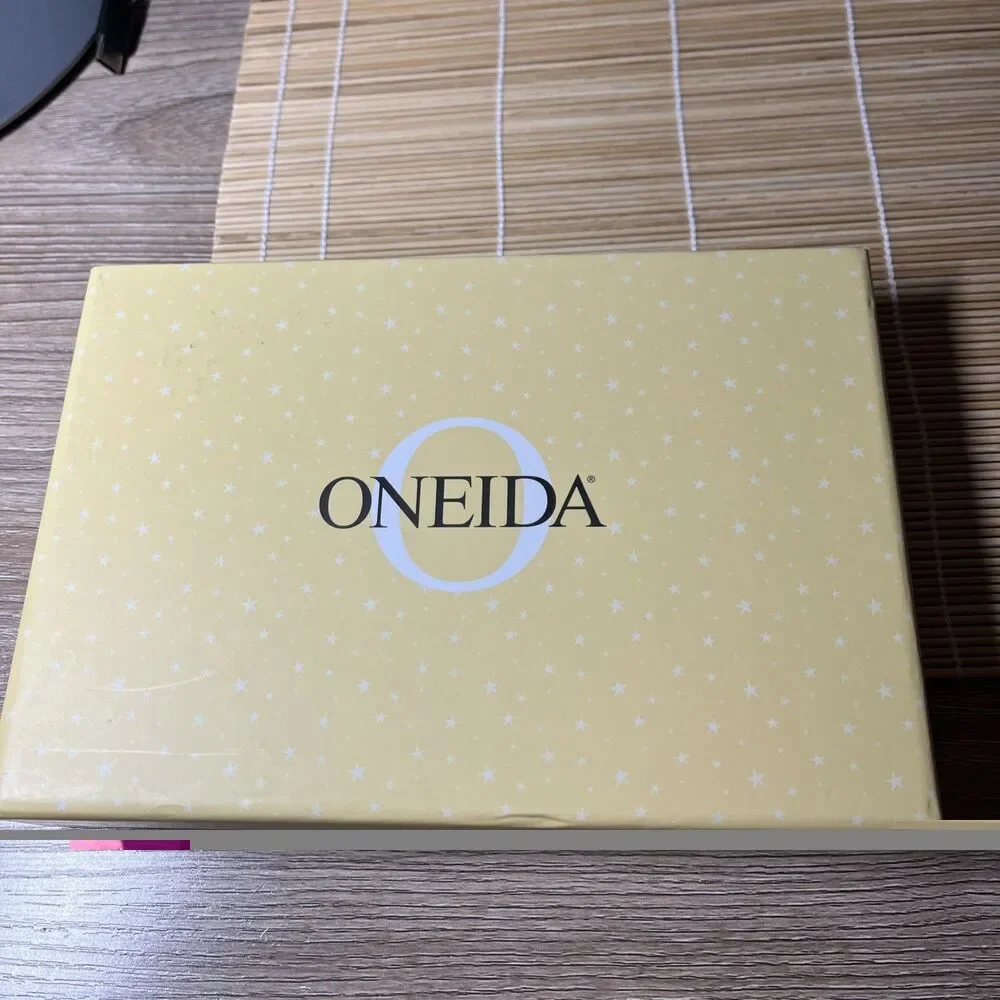 ONEIDA chateau 18