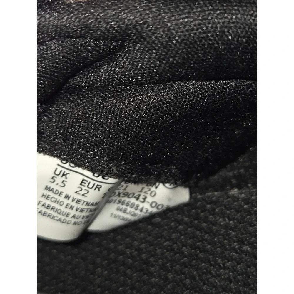 Nike flex advance