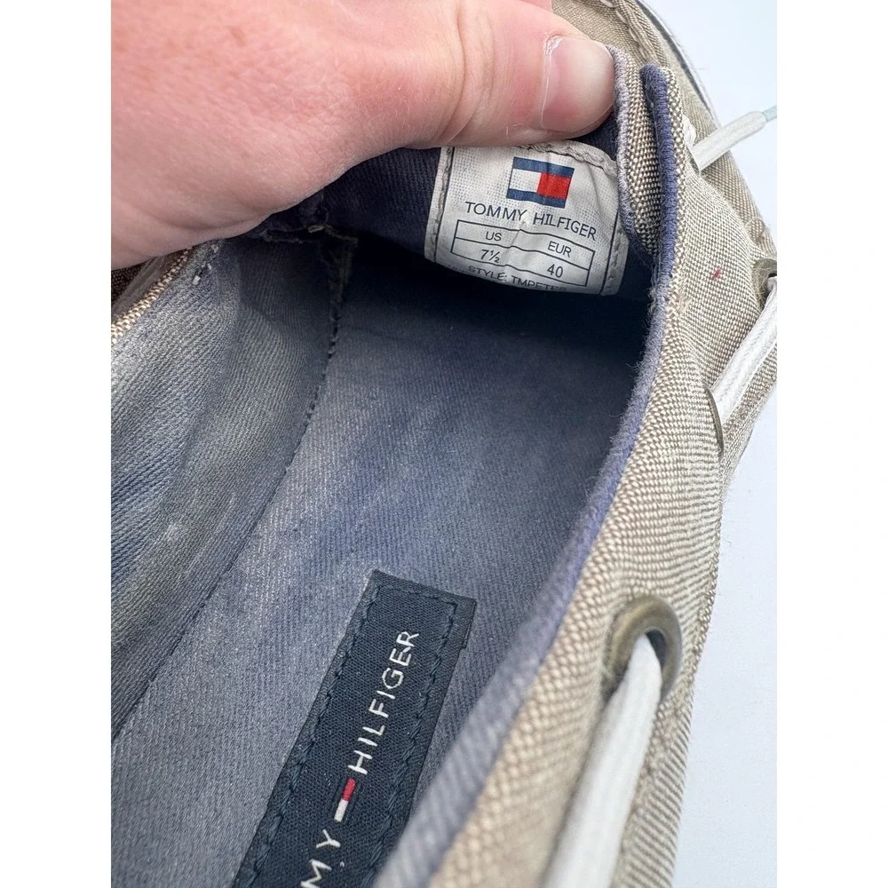 Tommy Hilfiger brand tommy