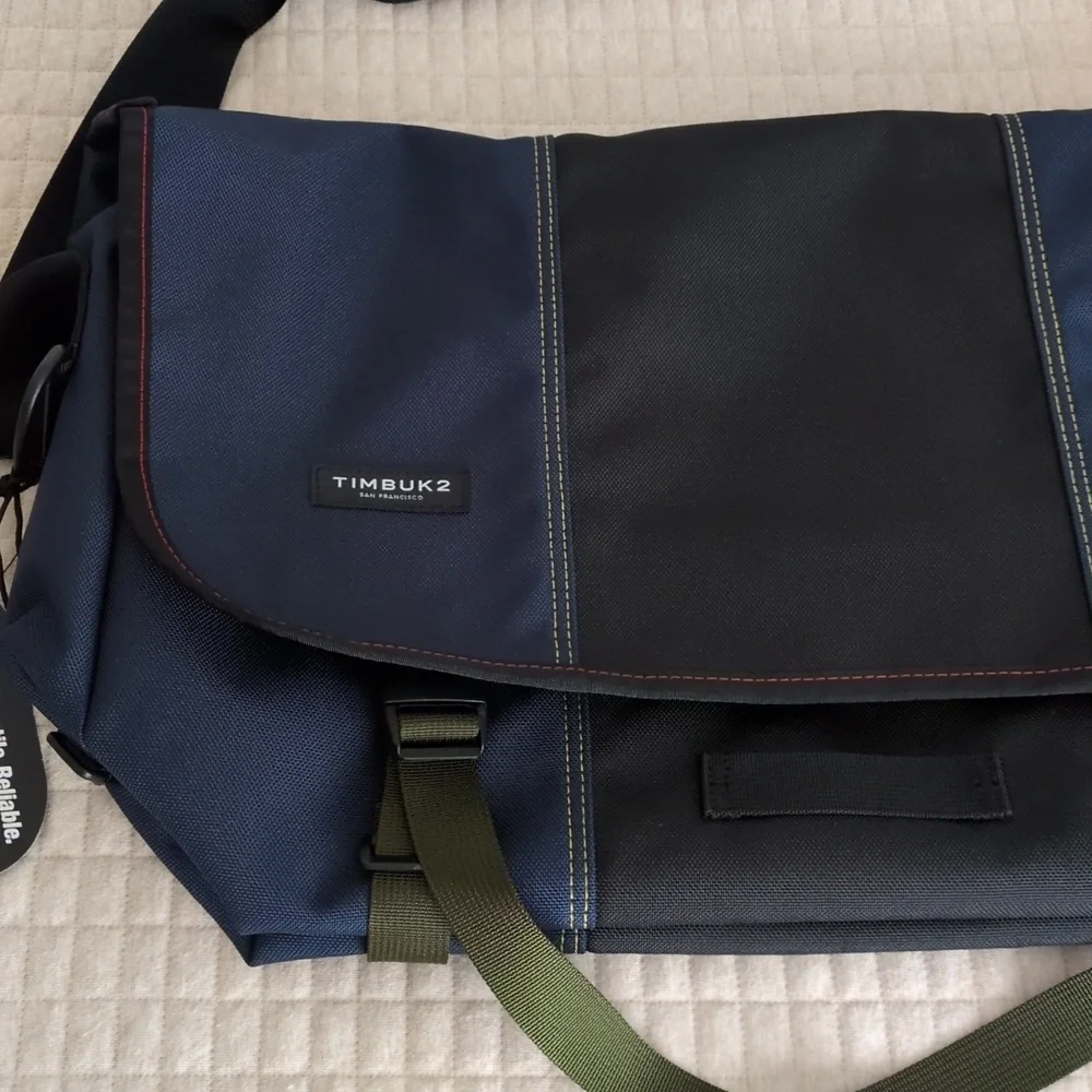 Timbuk2 reposhing this