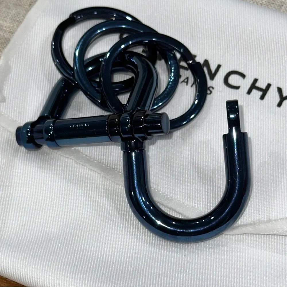 Givenchy ring spring