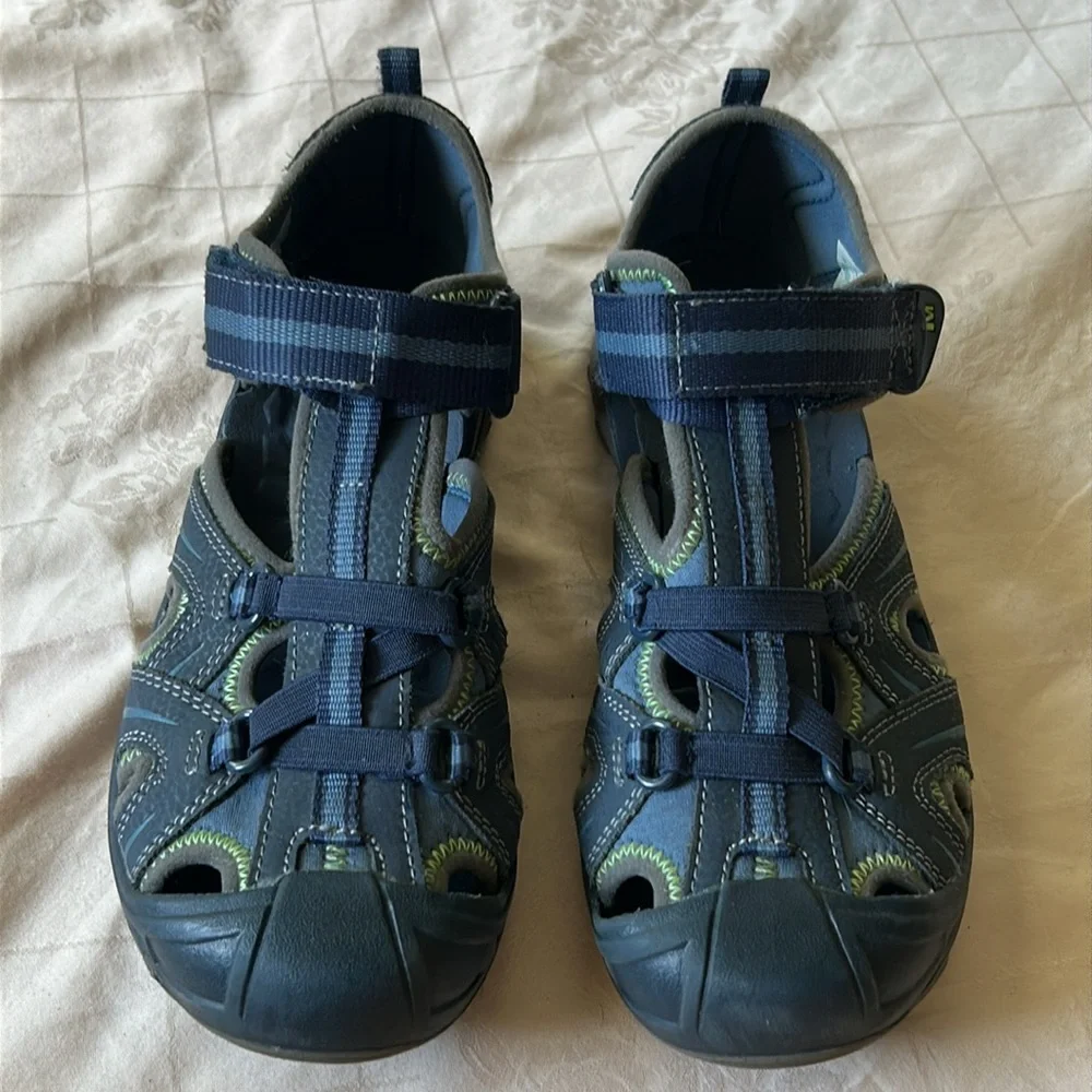 Merrill Boy’s Hydro Hiker Sandal (MY53375). Size Youth 5W. Navy/lime green.