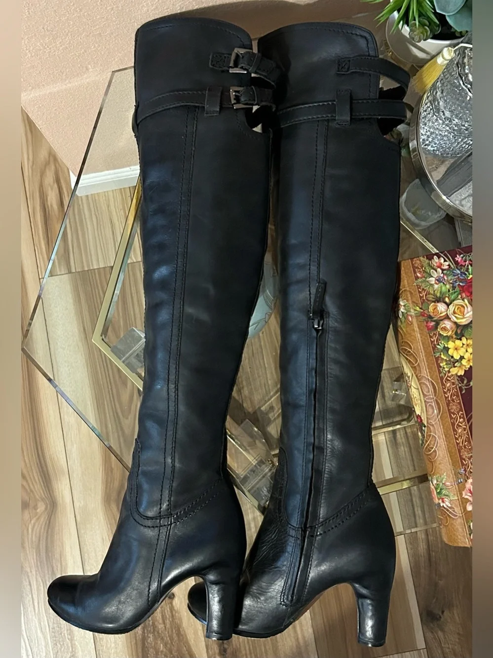 Sam Edelman sleek over