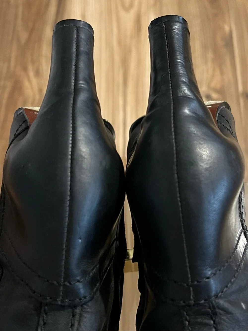 Sam Edelman sleek over