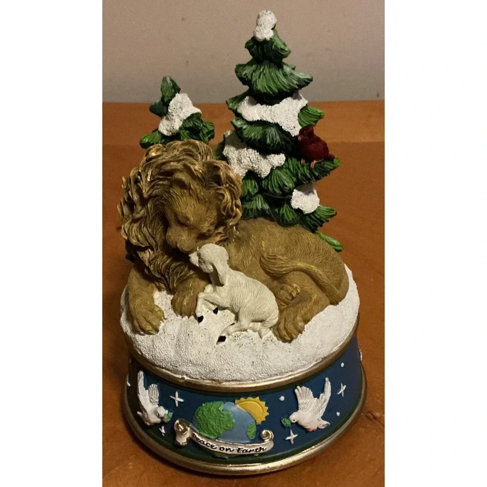 The San Francisco Music Box Company Lion & Lamb Christmas Music‎ Box, Tested