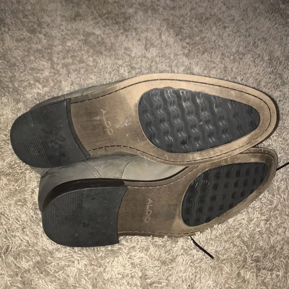 Aldo stylish gray