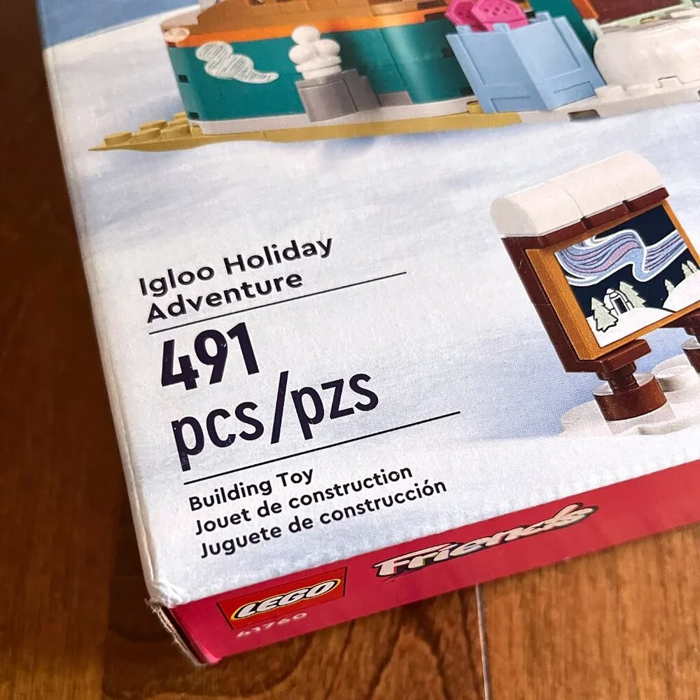 Lego igloo holiday