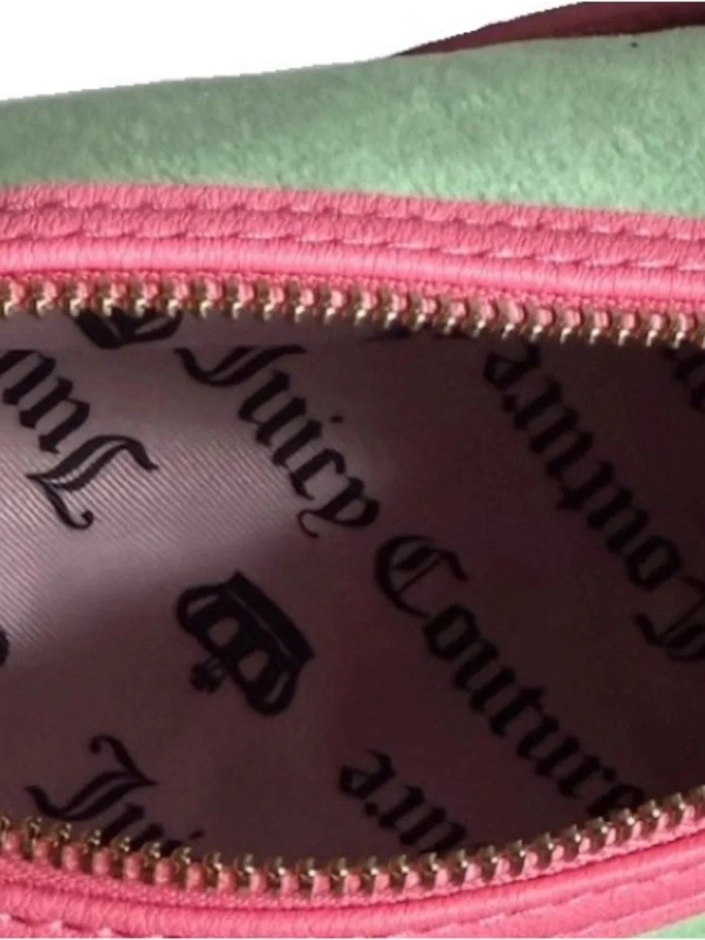 Juicy Couture live out