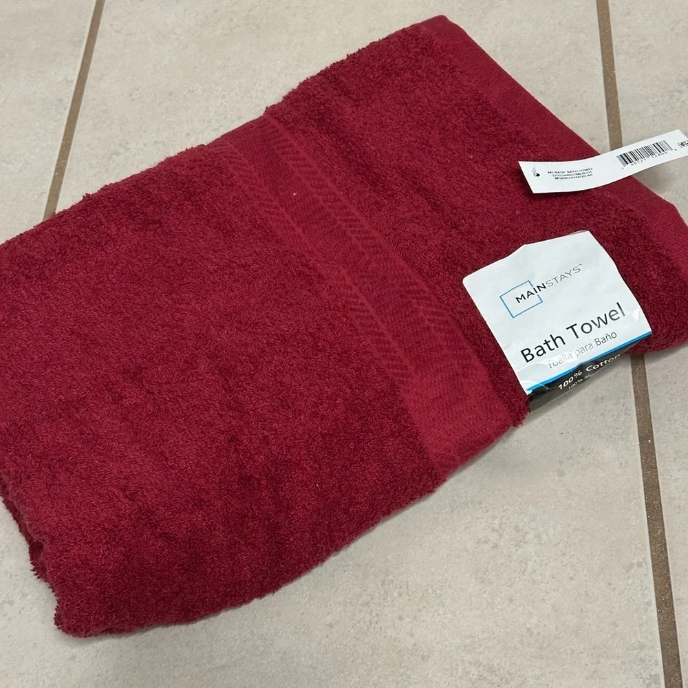 Mainstays red bath