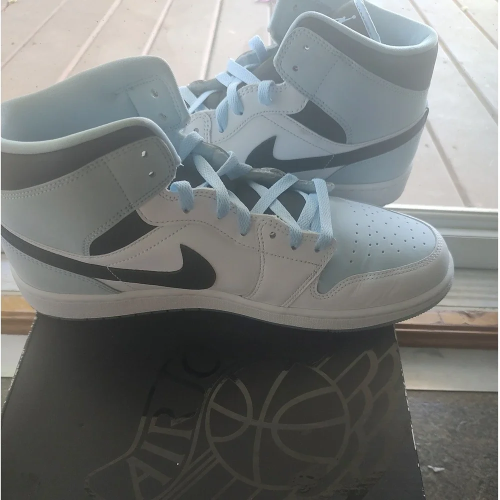 Jordan air mid