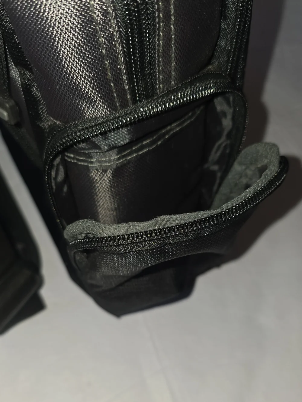 Eddie Bauer compact messenger