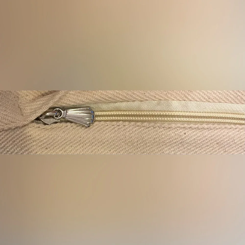 Unbranded new woven