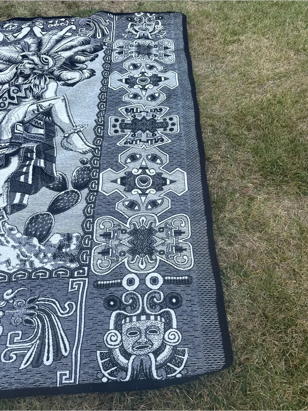 N/A decorative black