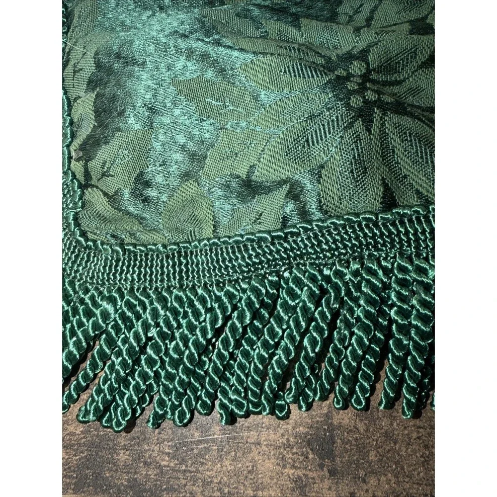 Sam Hedaya Christmas Tablecloth 60x104‎ Oblong Emerald Green Fringe Vintage 2007