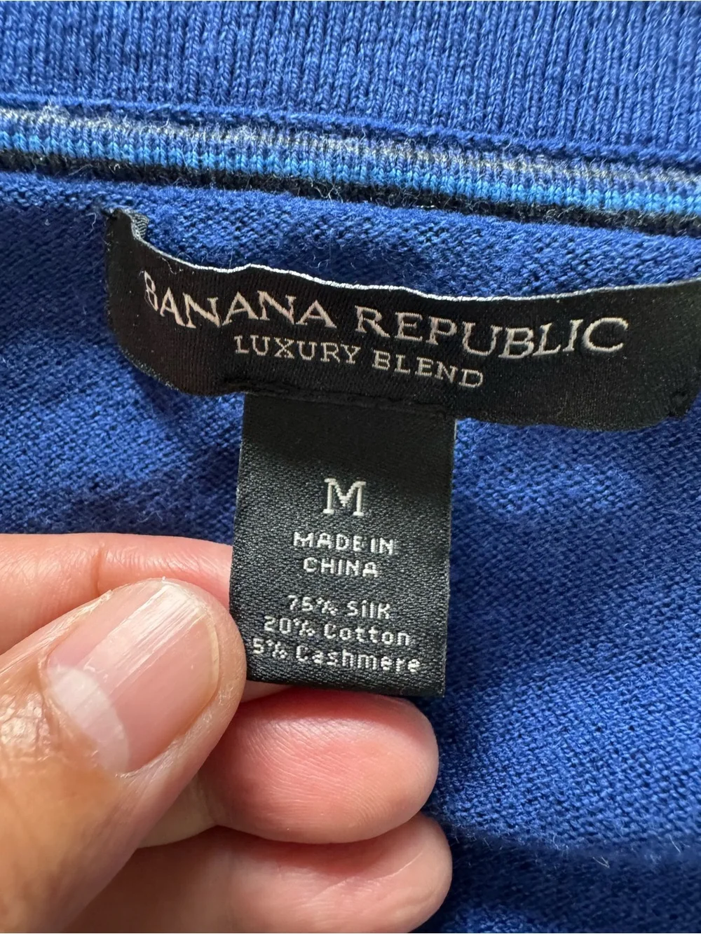 Banana Republic classic neck