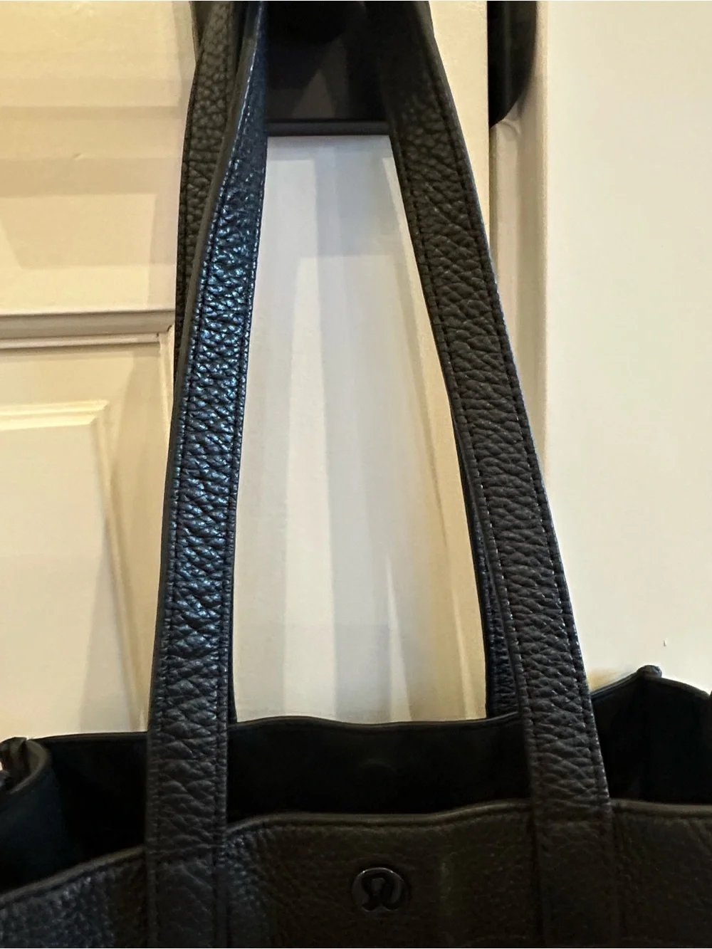 lululemon athletica sleek black