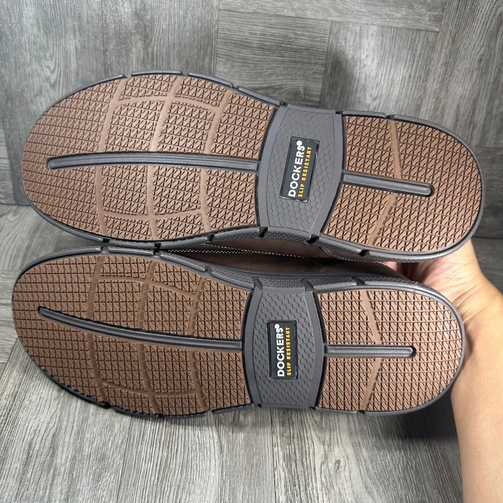 Dockers slip resistant