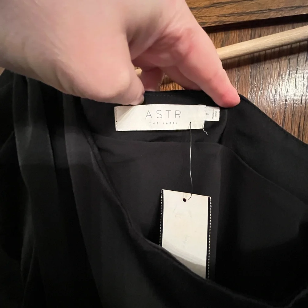 Astr nwt label