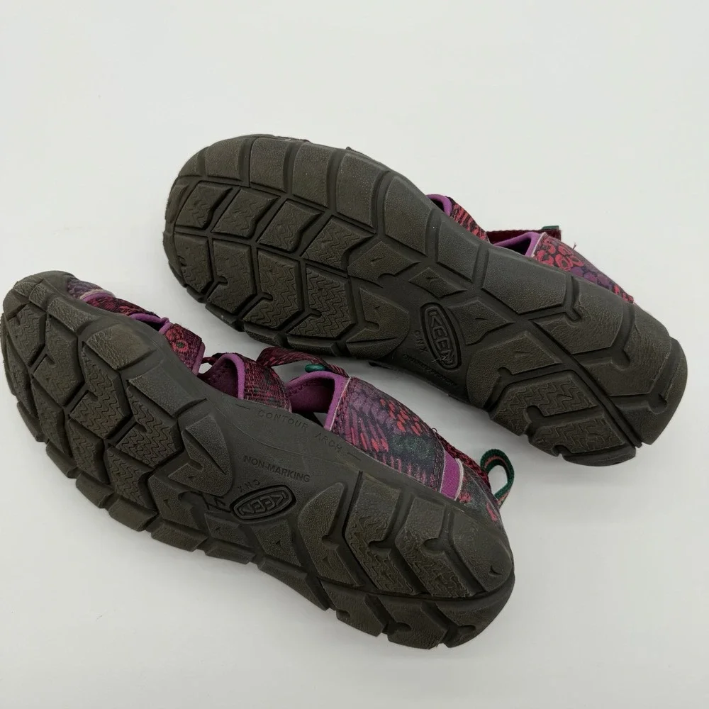 Keen girls seacamp