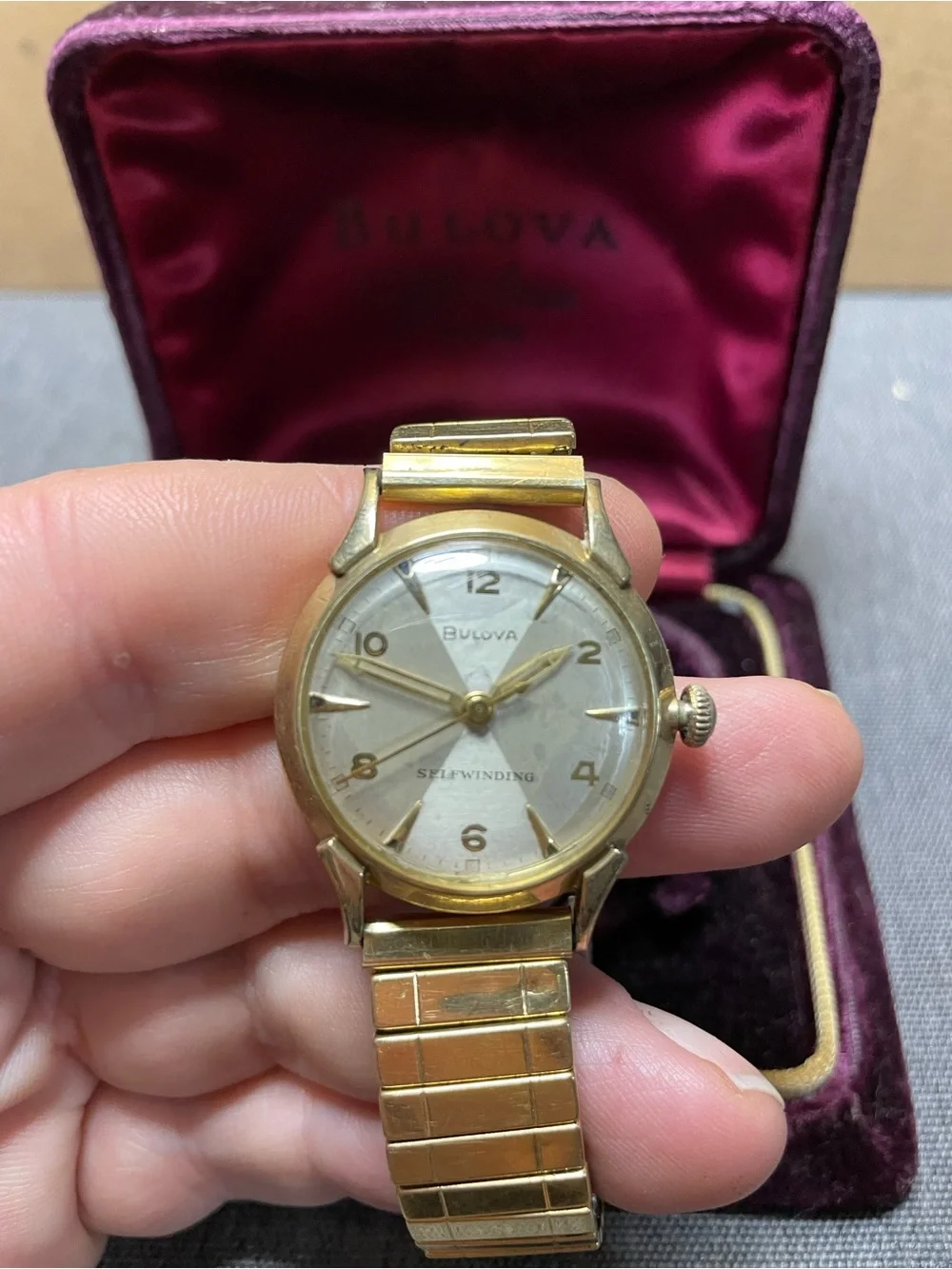 Vintage Bulova Men's Self Winding 10k RGP Circa 1950 Watch with Case