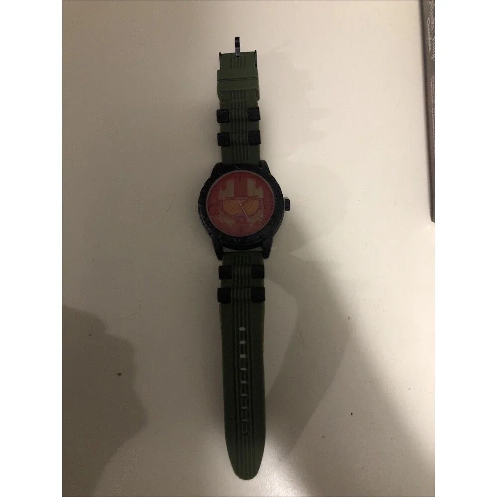 Halo‎ 5 Guardians Men’s Large Face Watch - Accutime Watch Corp.Pre-Owned Green