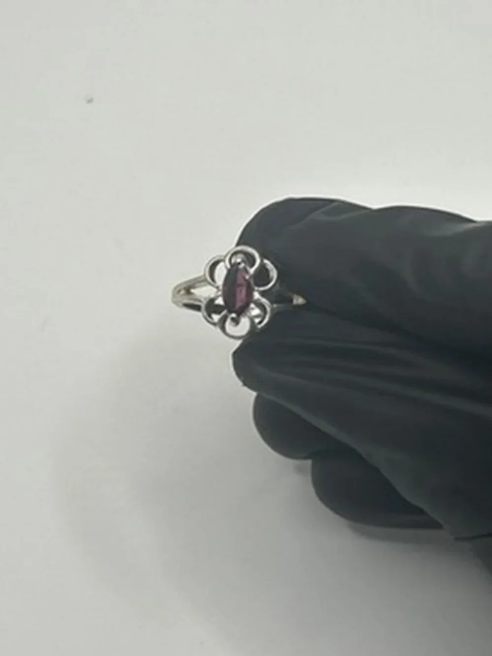 Vintage 925 Sterling Silver Flower Ring Womens Marquise Red Stone Stamped