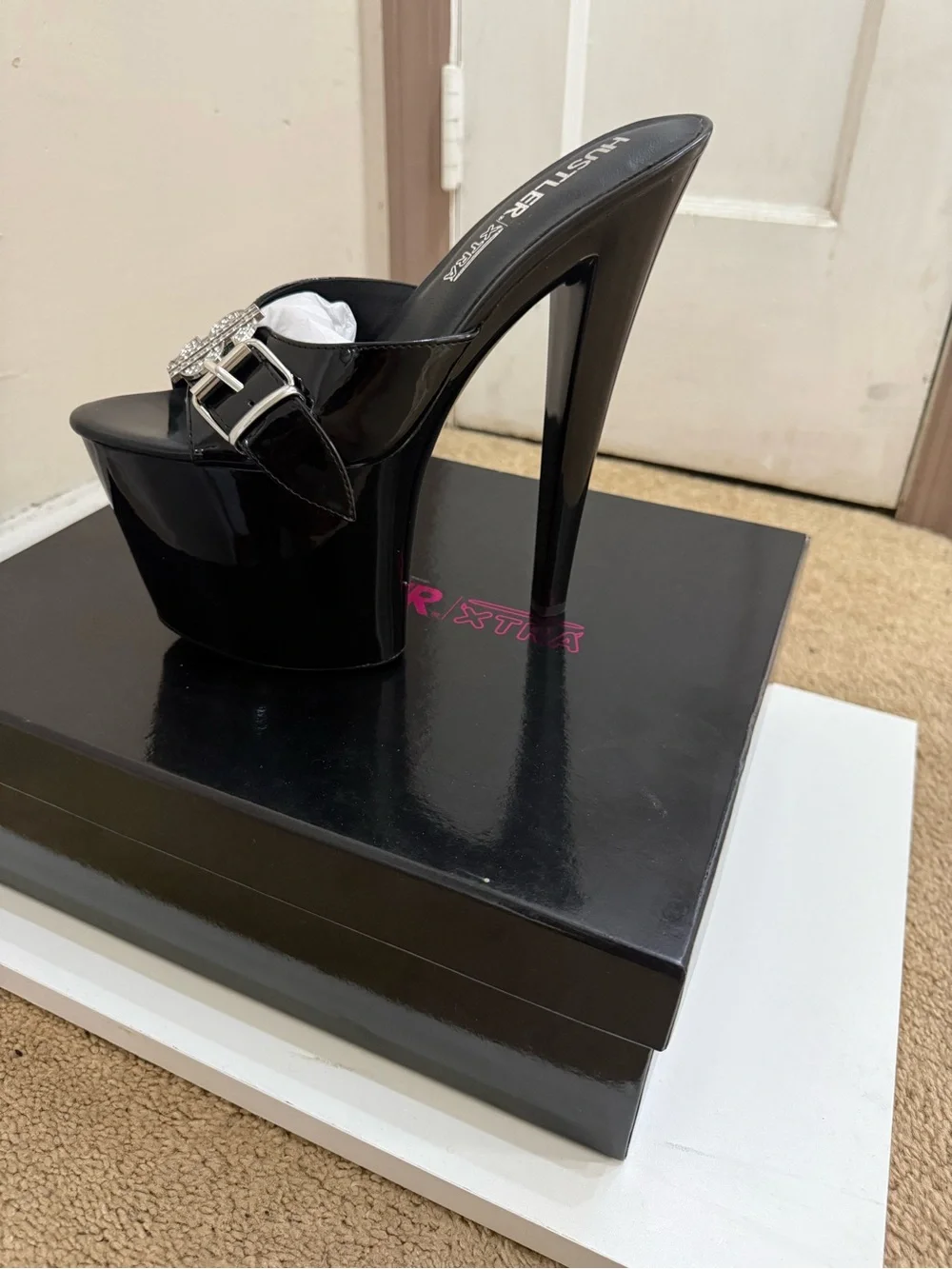 YRU high gloss