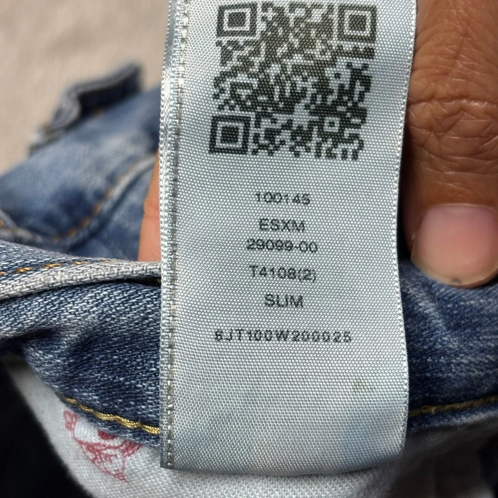 True Religion **true religion