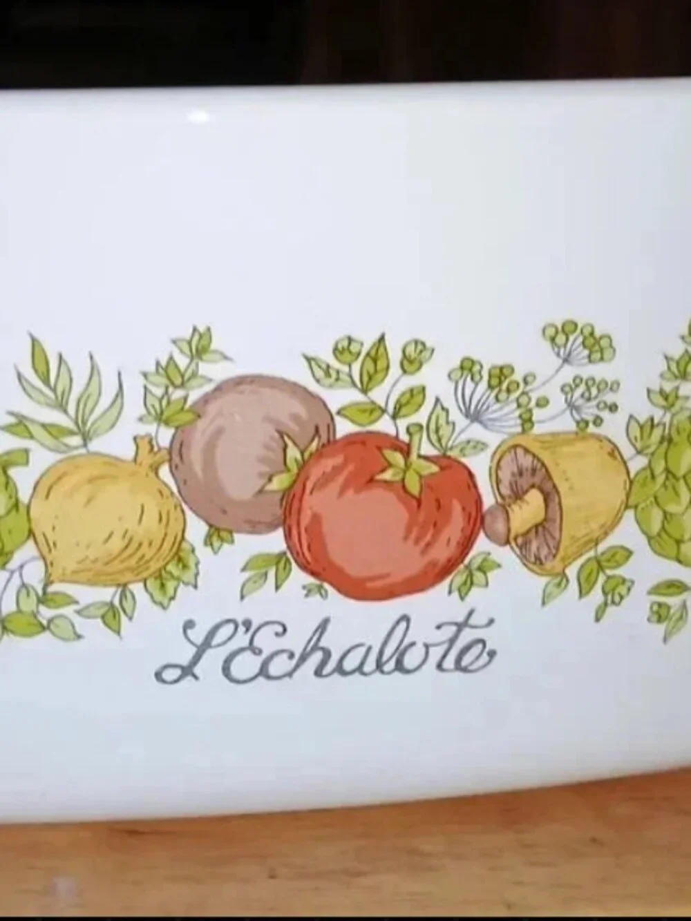 1970 Corning Ware A-1 1/2-B Spice of Life L'Echalote 1.5 Liter Casserole Dish