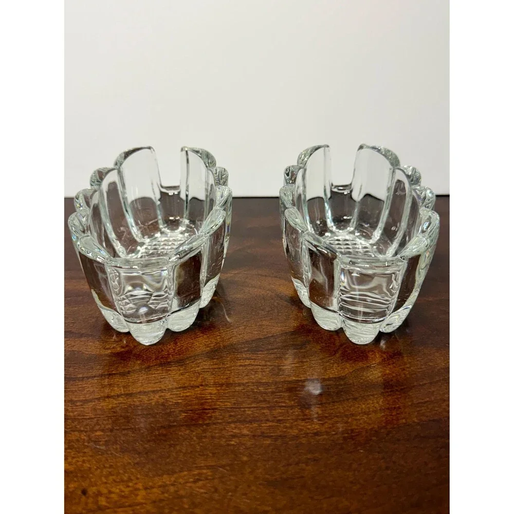 Unbranded vintage pair