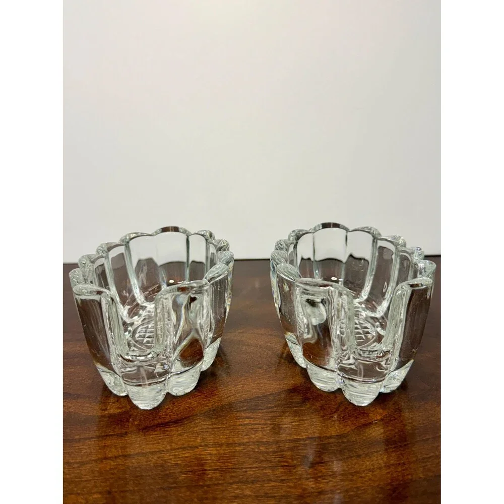 Unbranded vintage pair