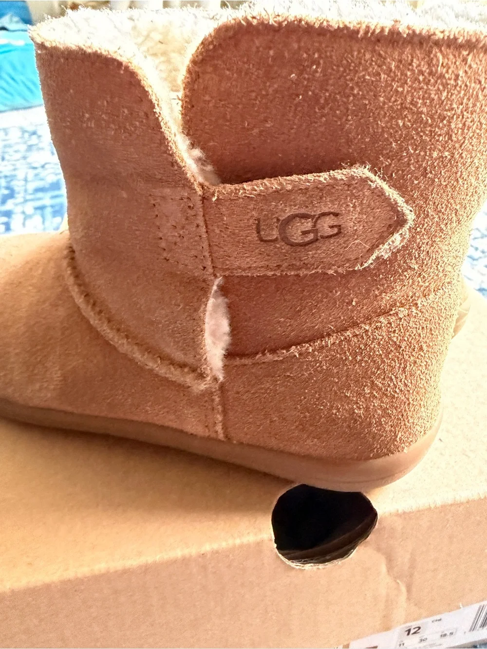 UGG kids keelan